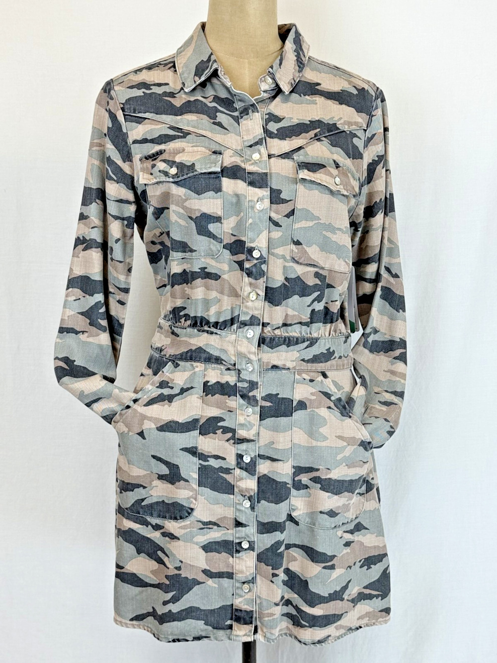 NWT Dear John Boutique Camo Dress - Long Sleeve Button Front #0397 MEDIUM